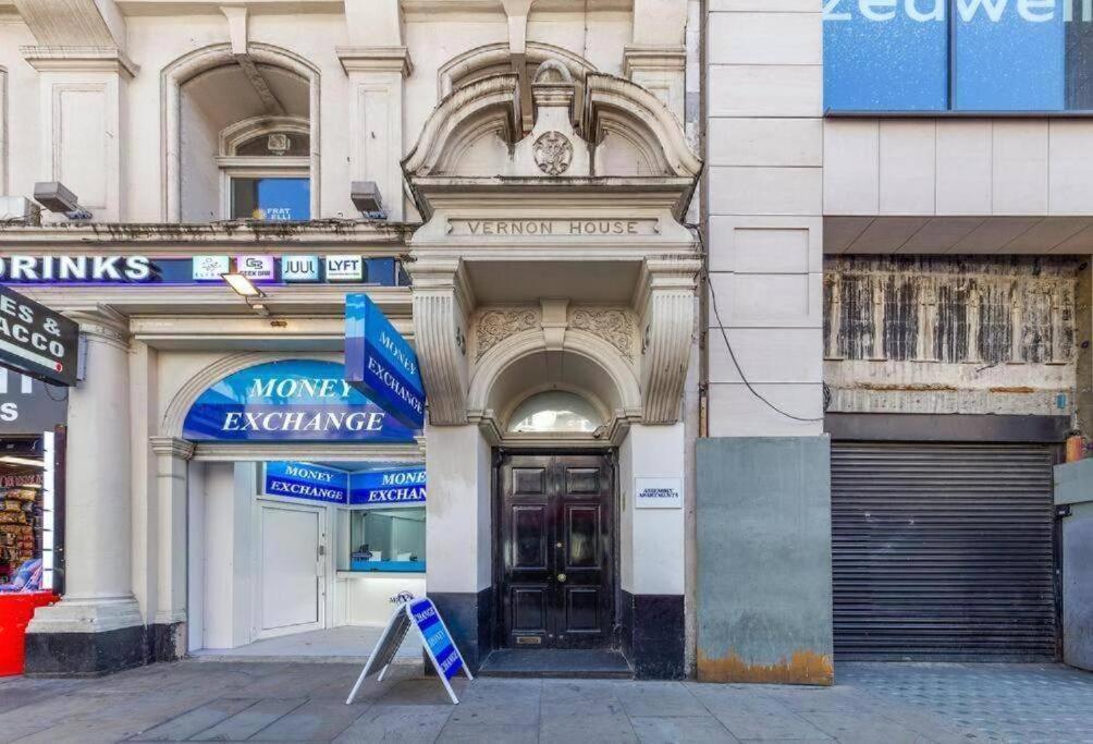 1 Bedroom Flat Piccadilly Sleep 7 In London Vr10 Exterior photo
